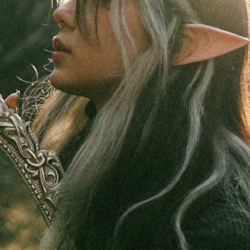 A Mysterious Elf (WlW/GL) thumbnail