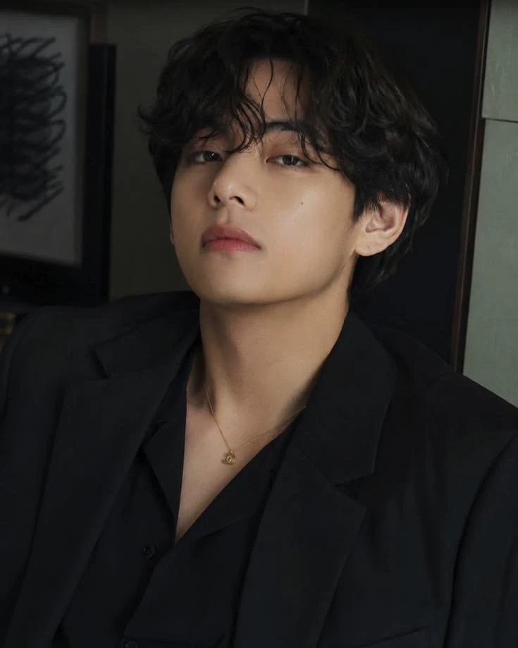 Kim Taehyung thumbnail