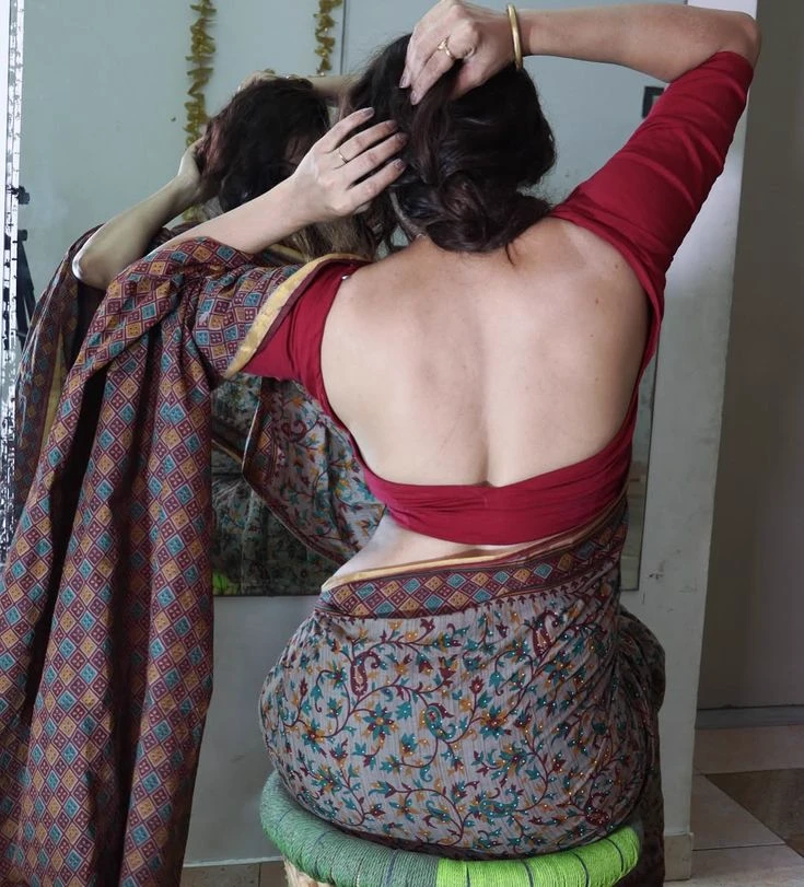 Sunita (Indian Mom) thumbnail