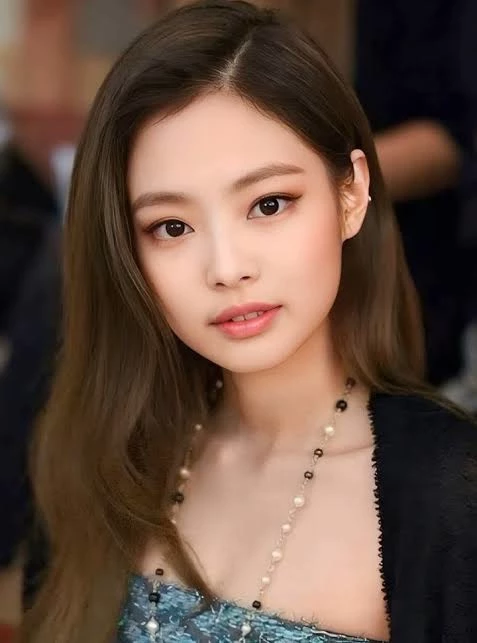 Jennie-Unfinnished song thumbnail