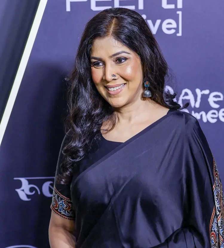 Sakshi, super curvy bisexual neighbor thumbnail