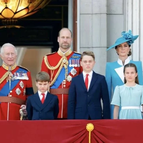 The British royal family  thumbnail