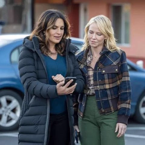 Amanda and Olivia thumbnail