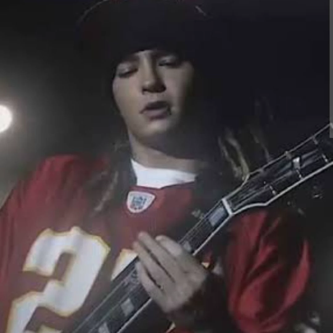 Tom thumbnail