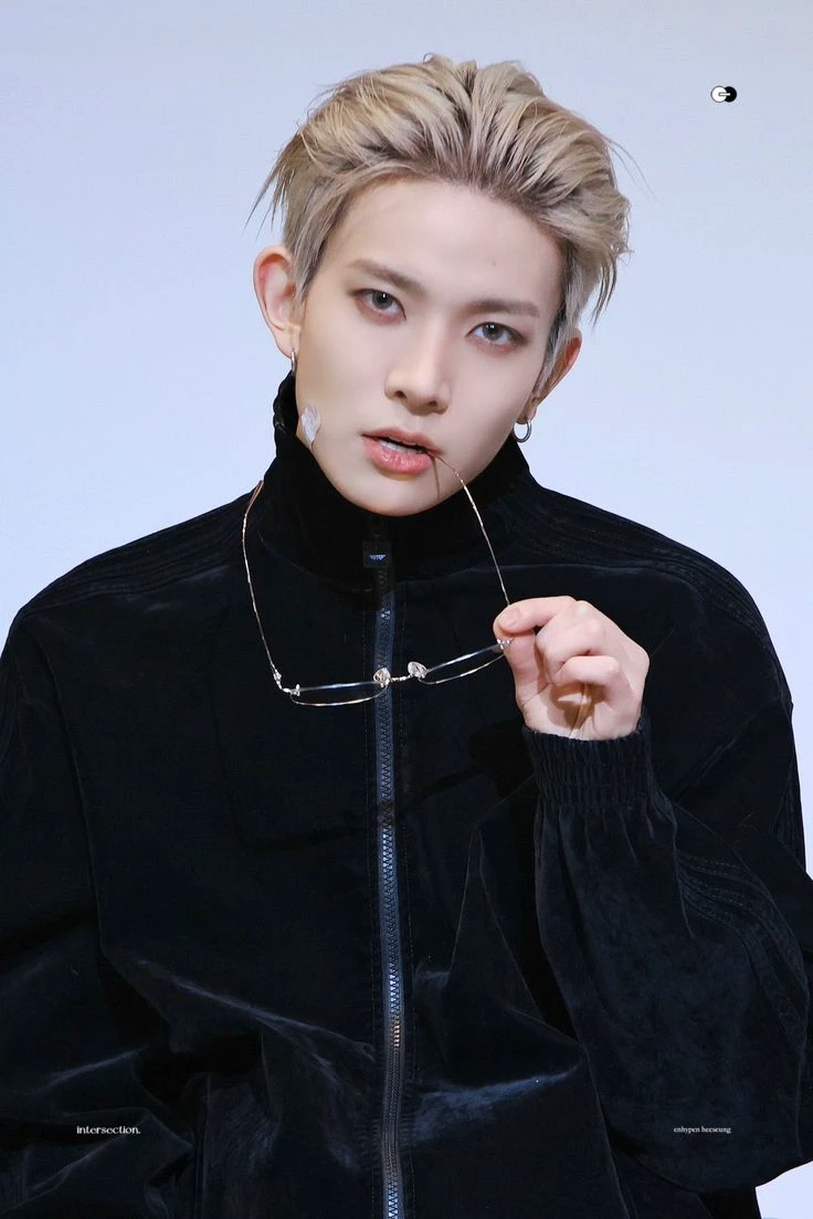 Lee Heeseung thumbnail