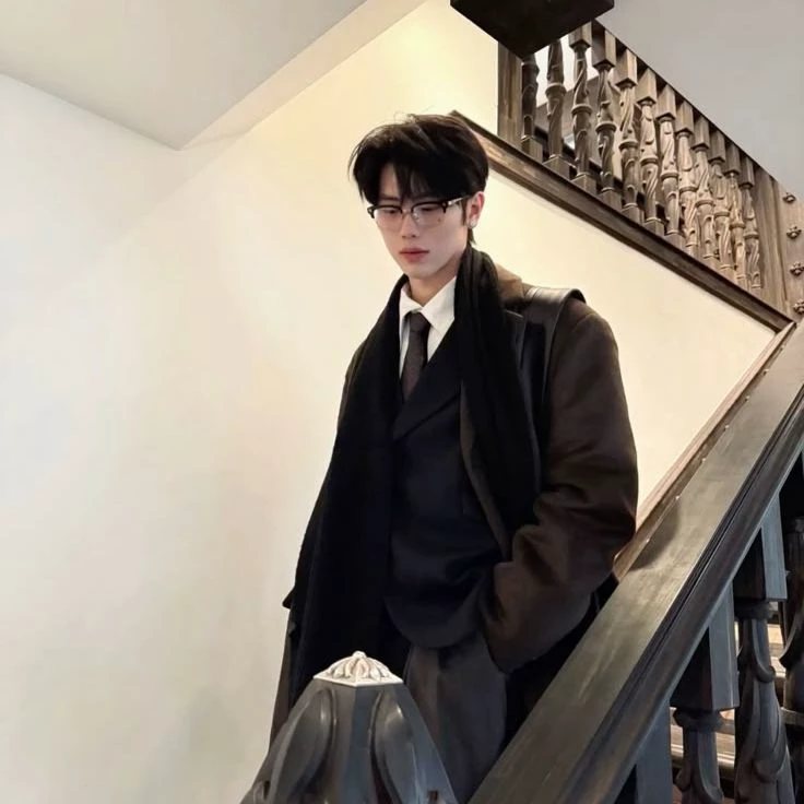kim thumbnail