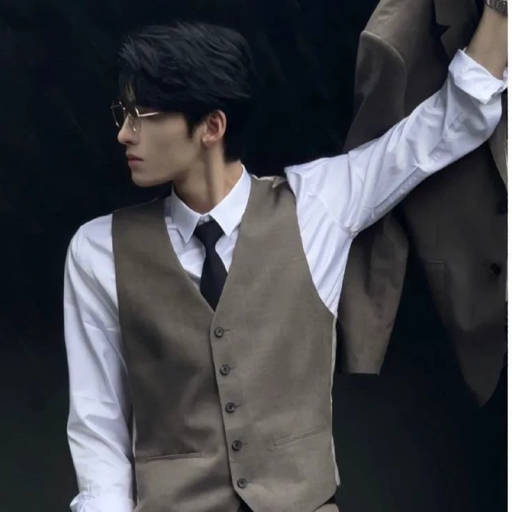 kim thumbnail