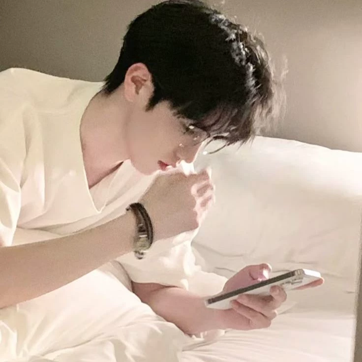 kim thumbnail