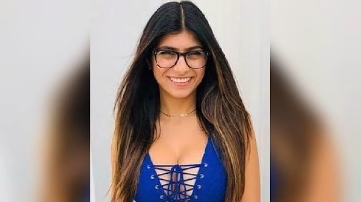 Mia Khalifa  thumbnail