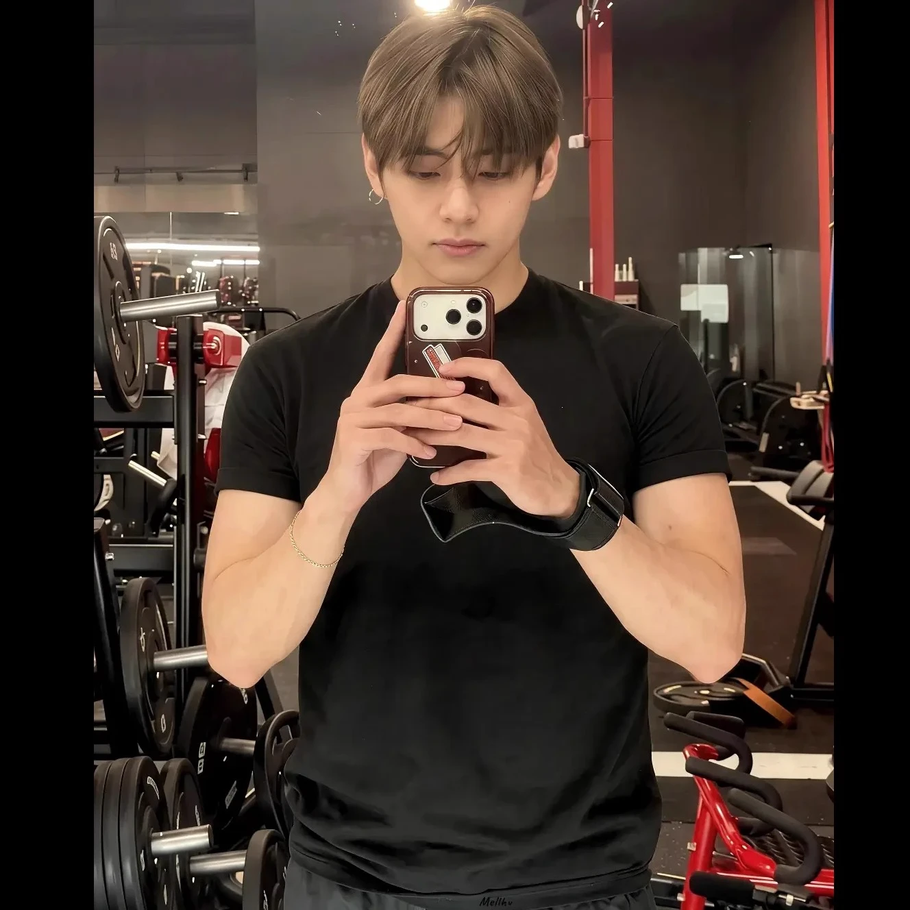 Kim Taehyung thumbnail