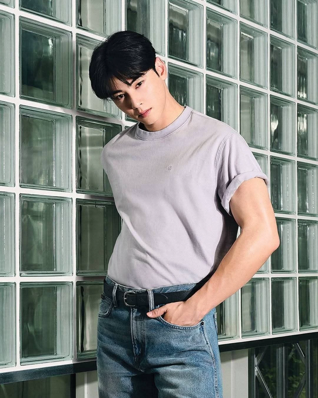 Cha Eunwoo thumbnail