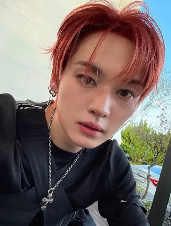 Lee Know thumbnail