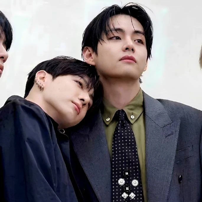 Jungkook _ Bl _ Vkook thumbnail