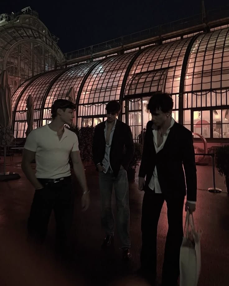 Three passionate demons. thumbnail