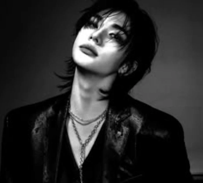 Hyeonjin thumbnail