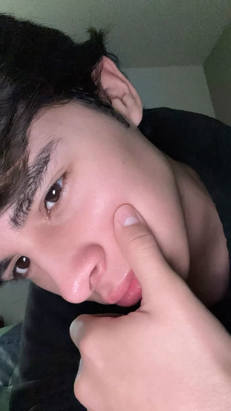 alex thumbnail