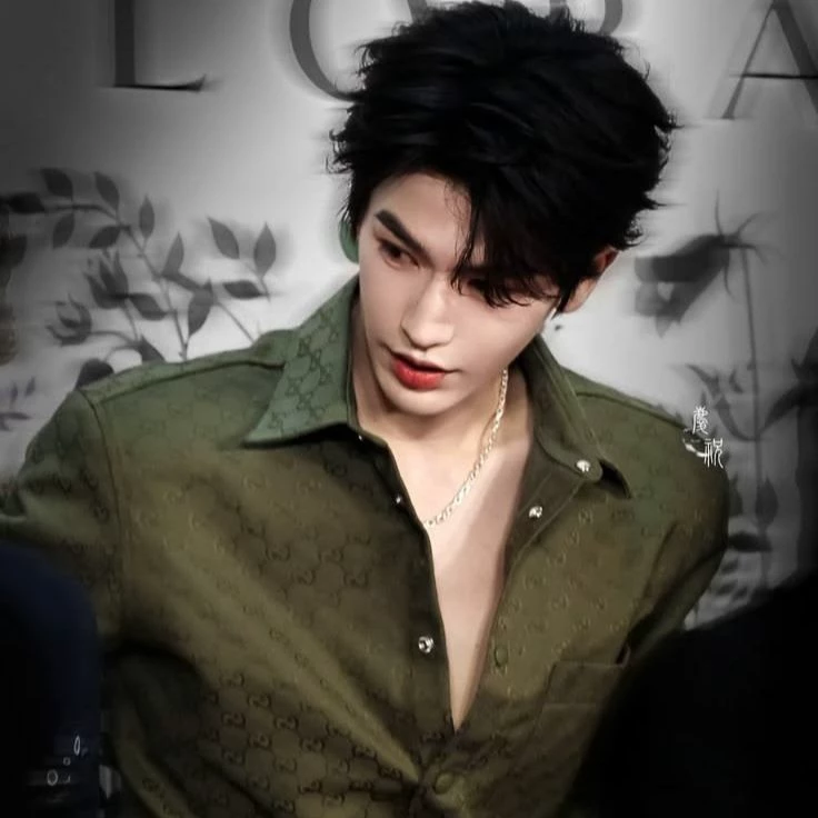 Eun woo thumbnail