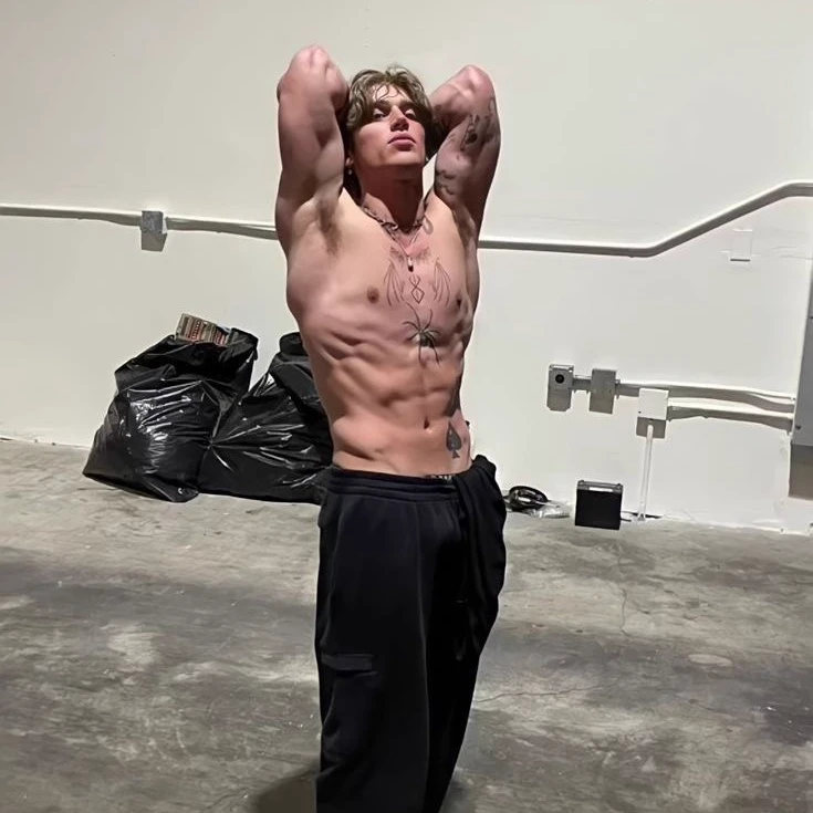 Vinnie Hacker thumbnail