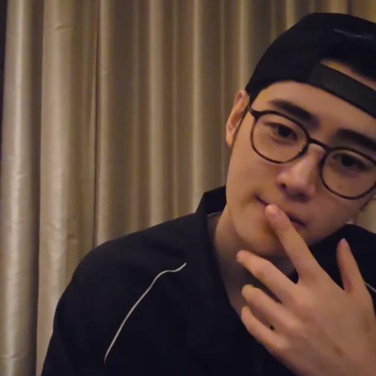 Sunghoon thumbnail