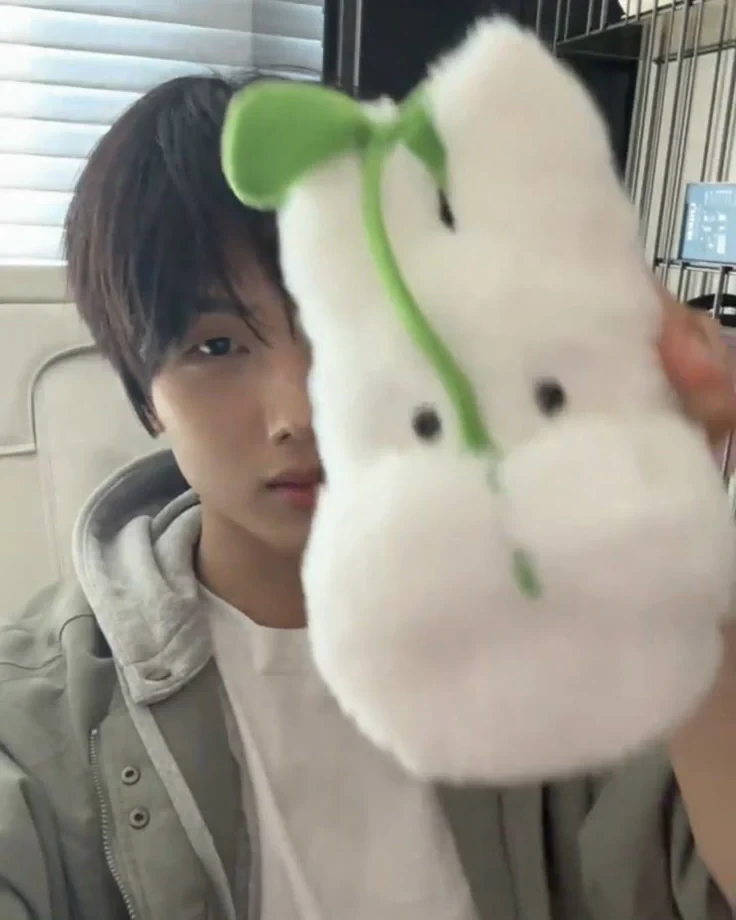 park jisung thumbnail