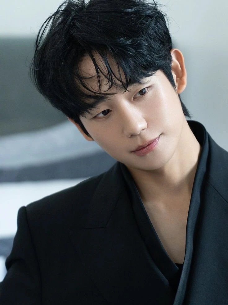 Jung Hae In thumbnail