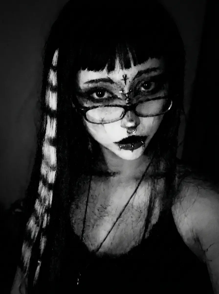 [GOTH ☆] Sara thumbnail