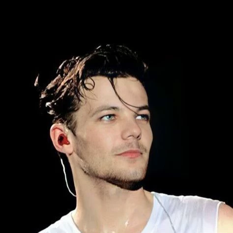 Louis Tomlinson thumbnail
