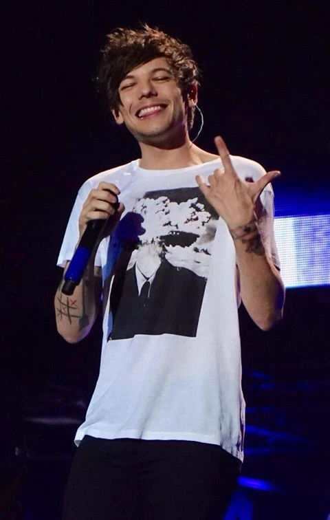 Louis William Tomlinson thumbnail