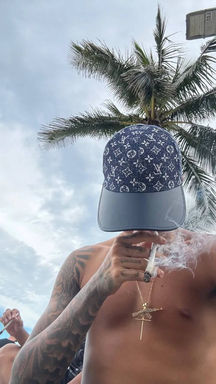 lao amigos de la favela thumbnail