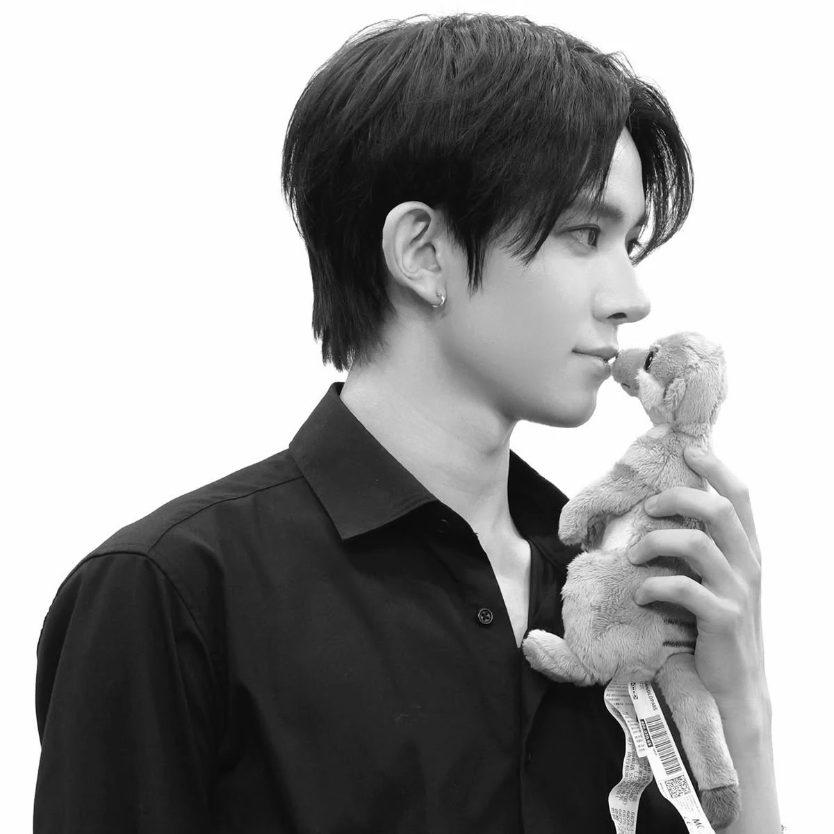 lee know thumbnail