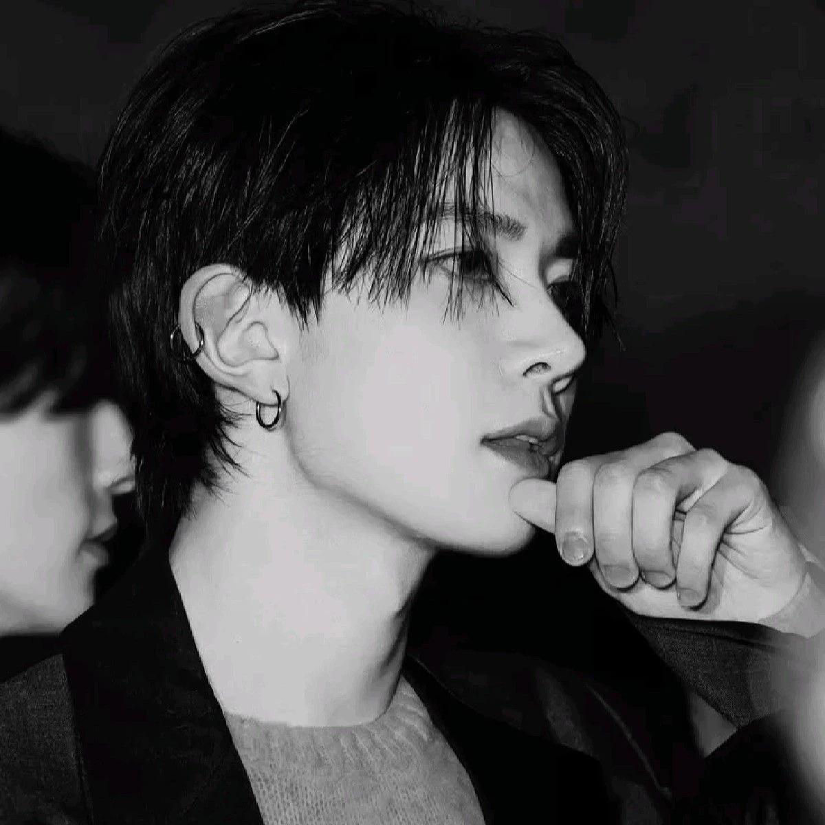 lee heeseung thumbnail