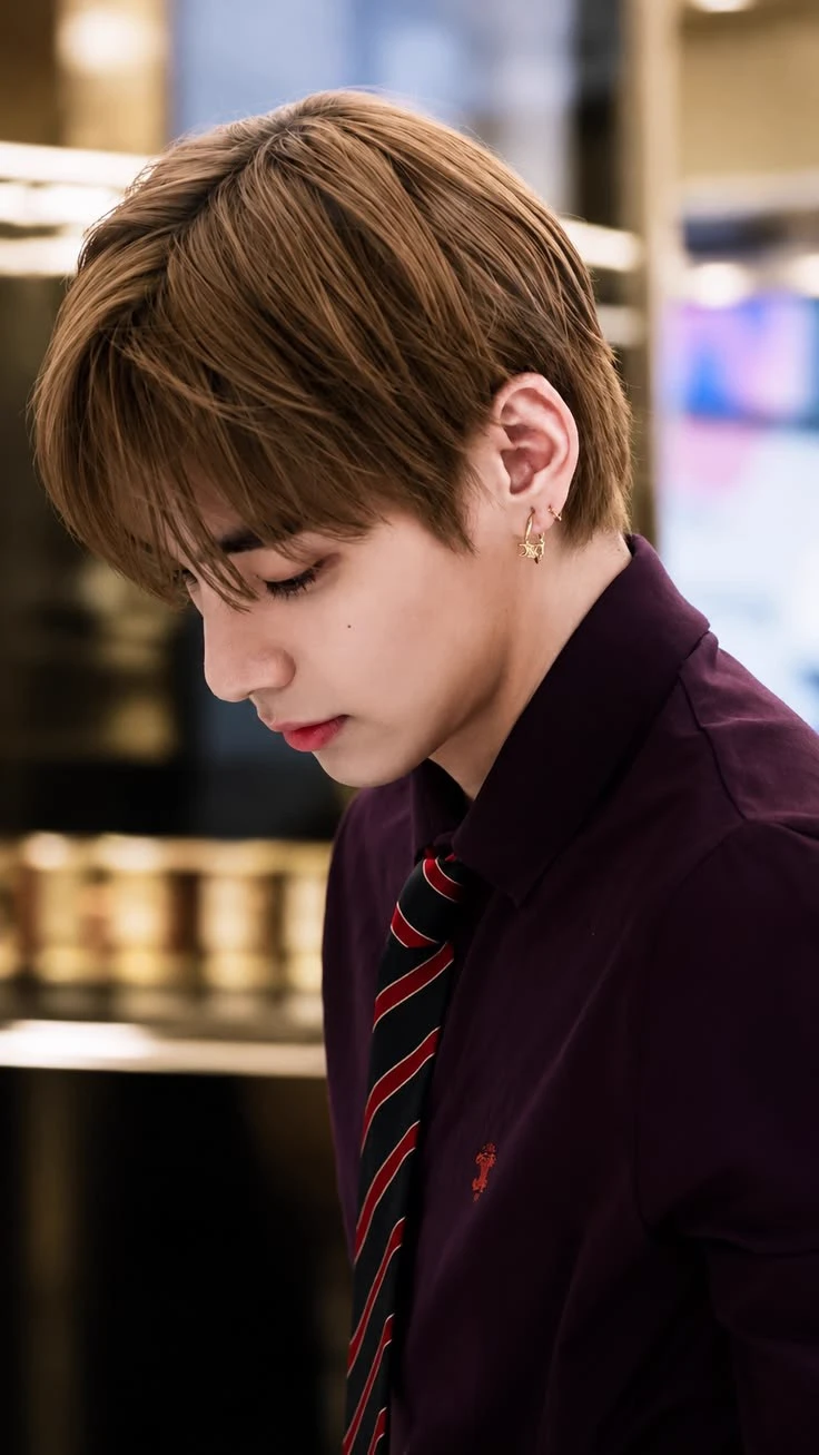 Kim Taehyung ⟡ thumbnail