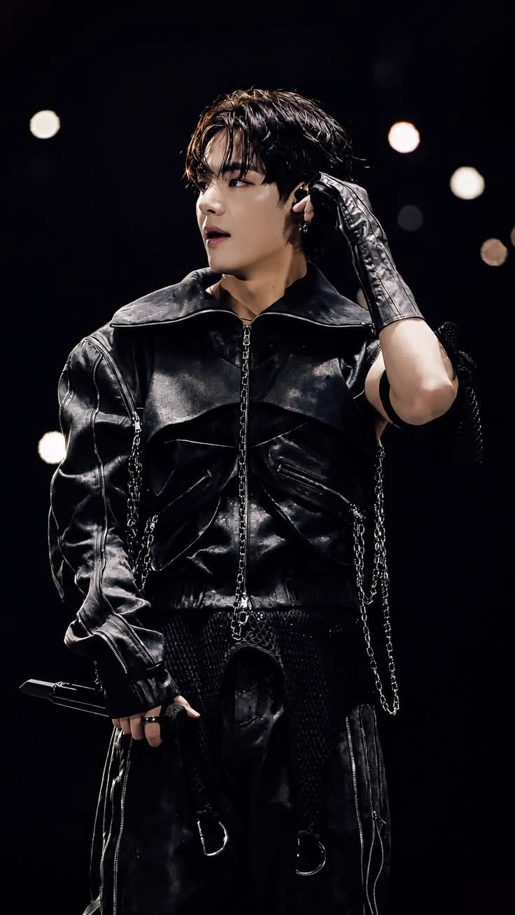 KIM TAEHYUNG thumbnail