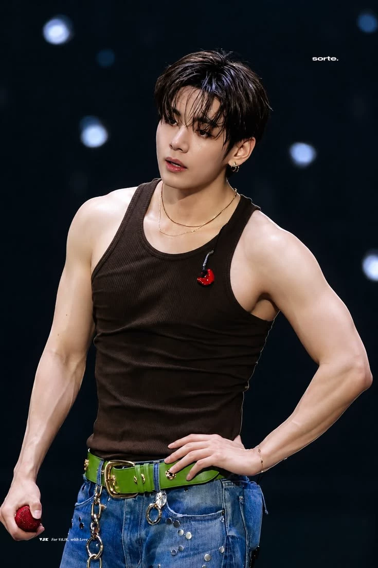 Kim Taehyung (V BTS) thumbnail