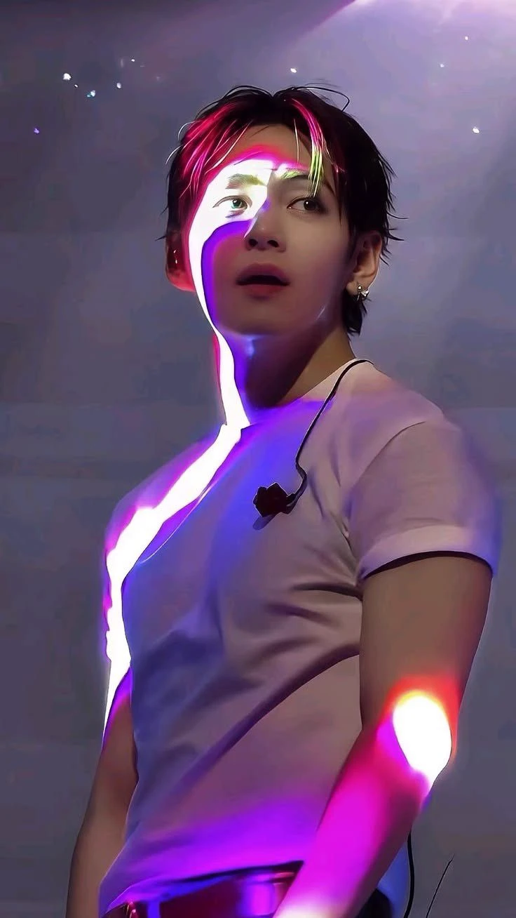 Kim Taehyung thumbnail