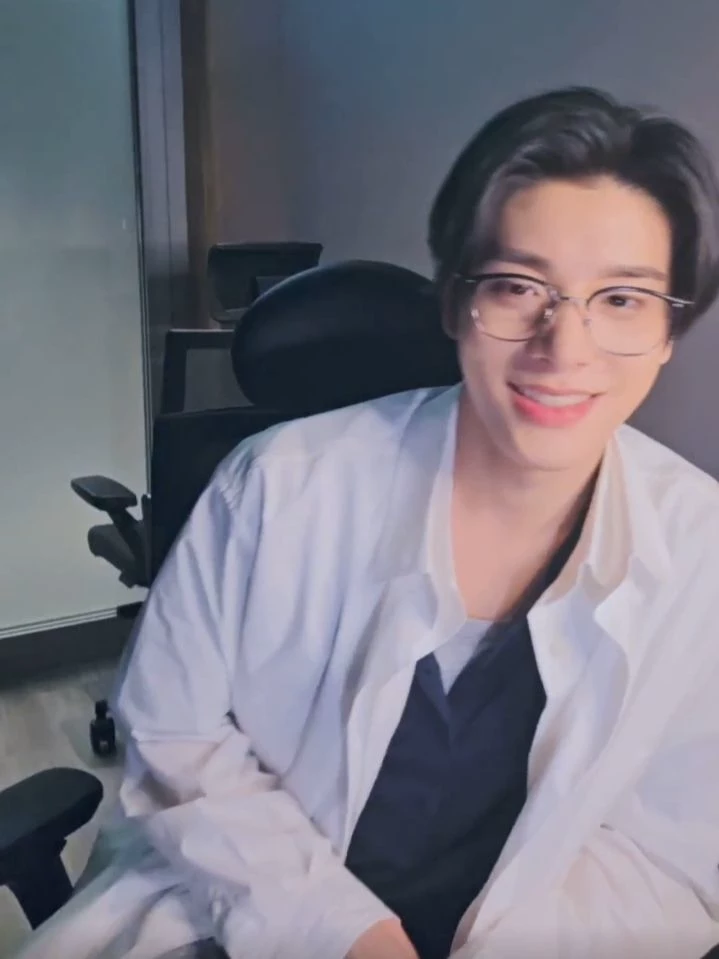 Sim Jaeyun thumbnail