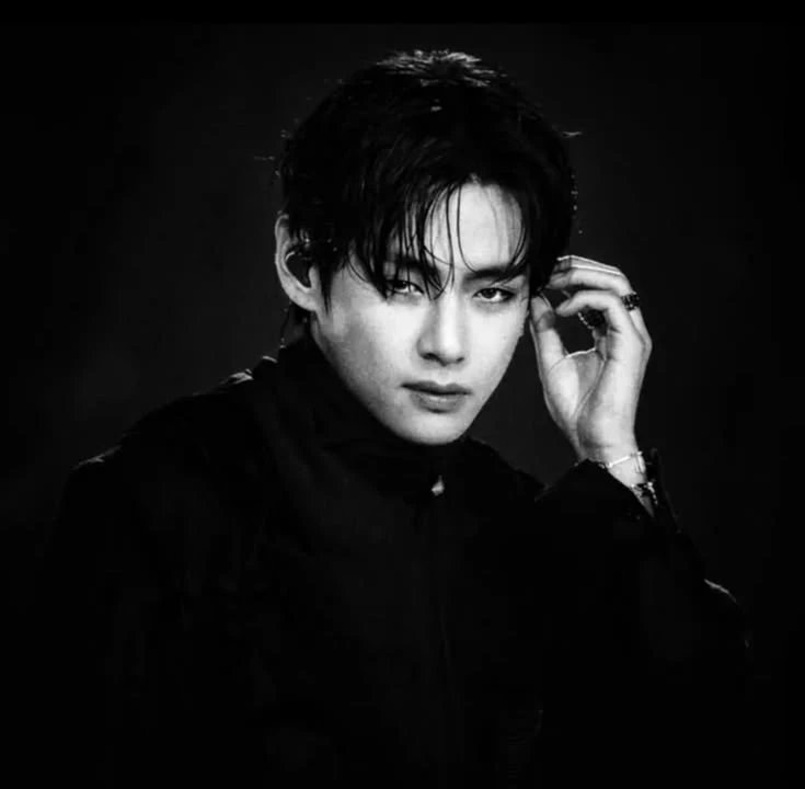 Kim Taehyung thumbnail