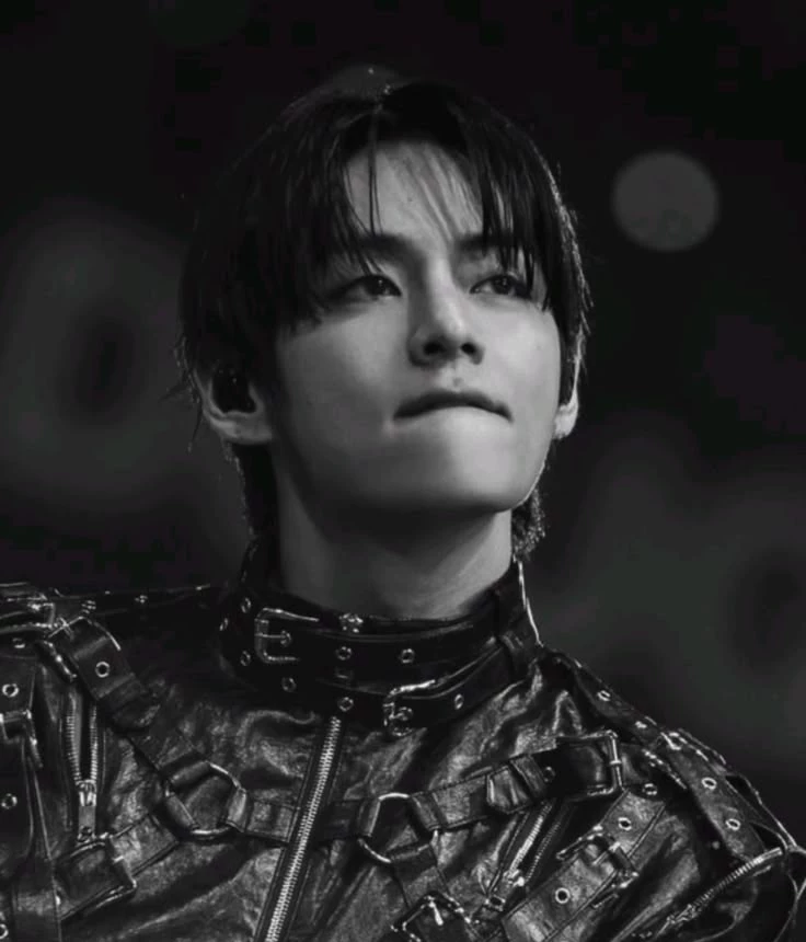 Kim Taehyung thumbnail