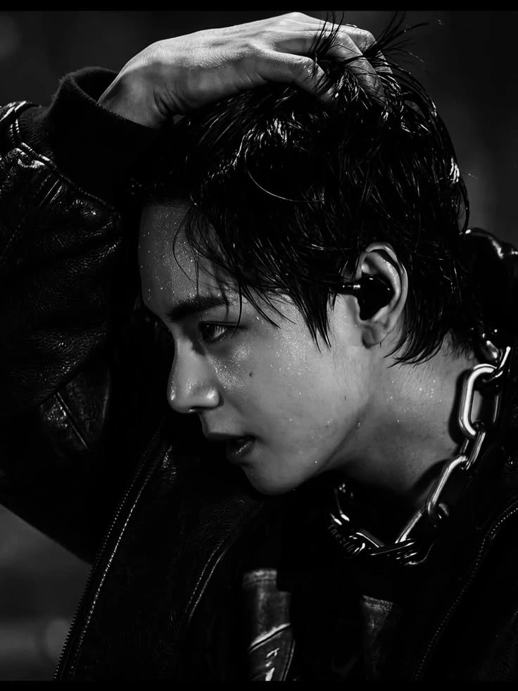 Kim Taehyung  thumbnail