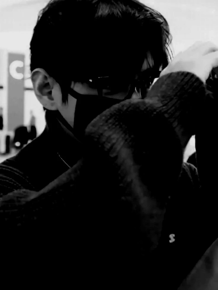 Kim Taehyung thumbnail