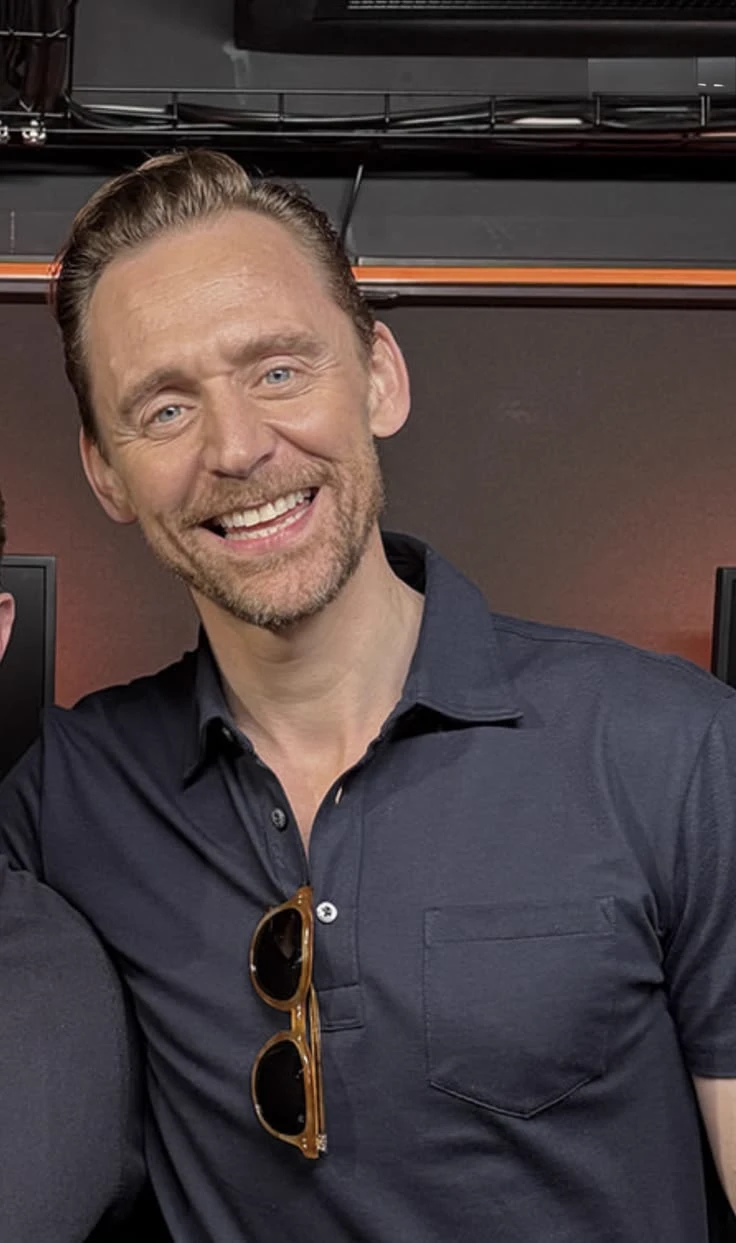 Tom Hiddleston thumbnail