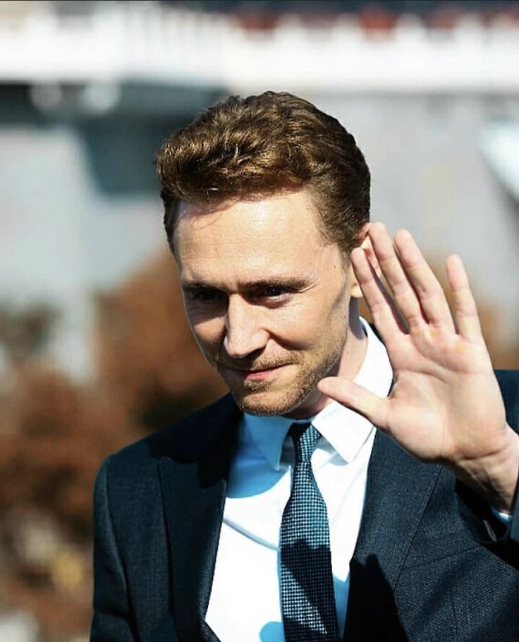 Tom Hiddleston thumbnail