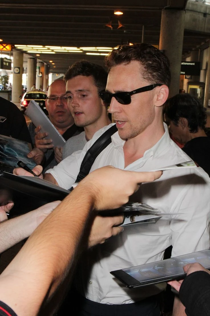 Tom Hiddleston thumbnail