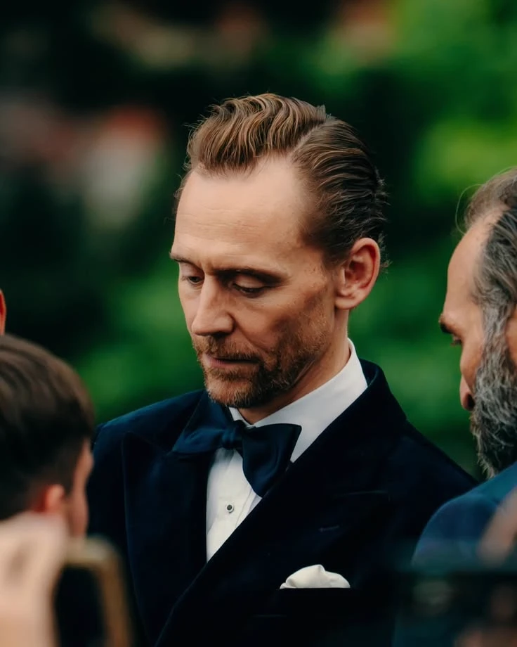 Tom Hiddleston thumbnail