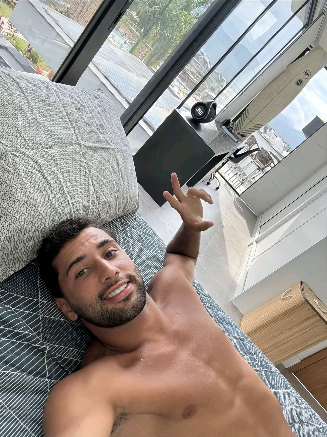 Pedro Tavares thumbnail