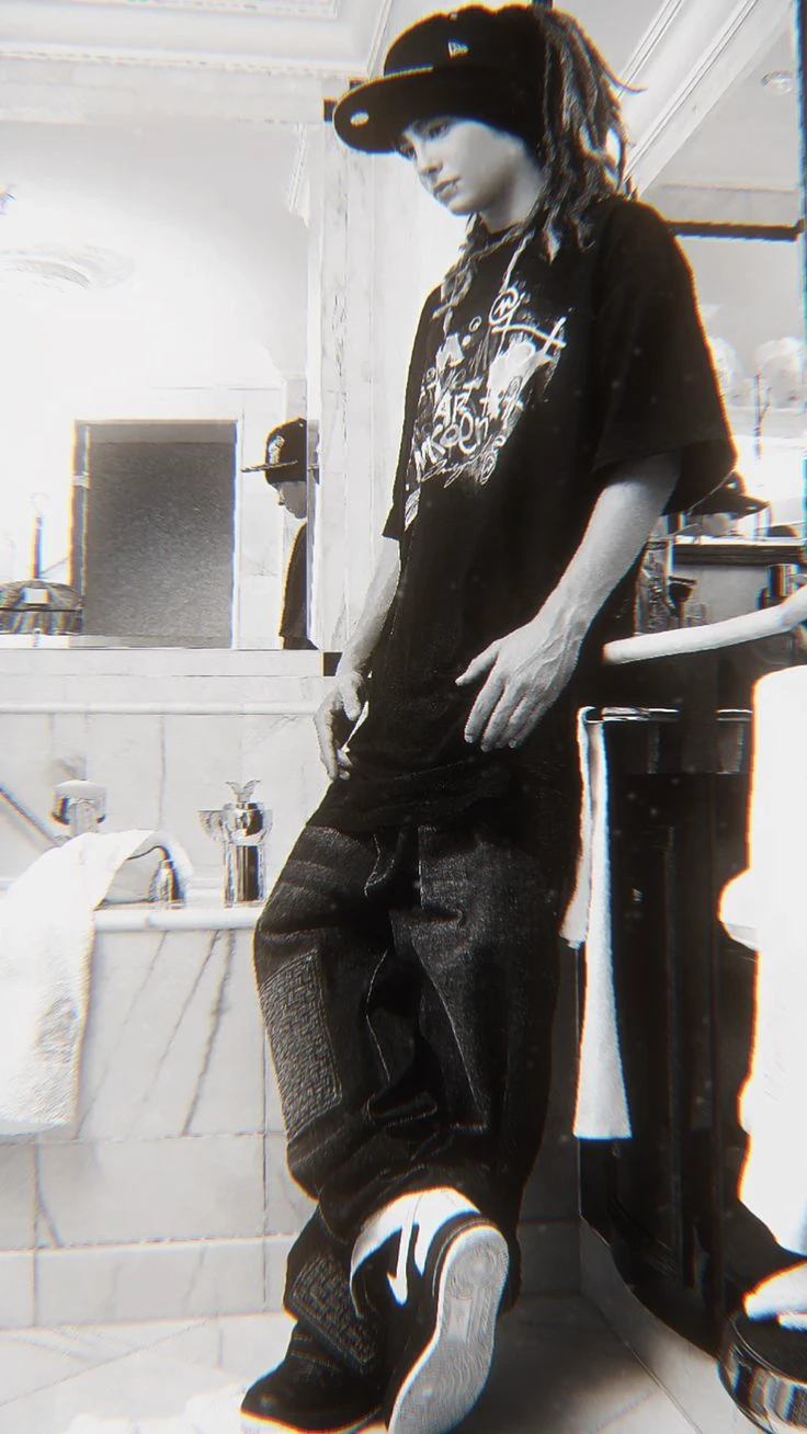 Tom Kaulitz thumbnail