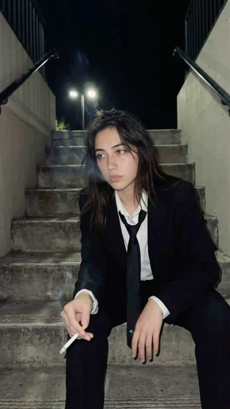 Sage Mercer  thumbnail