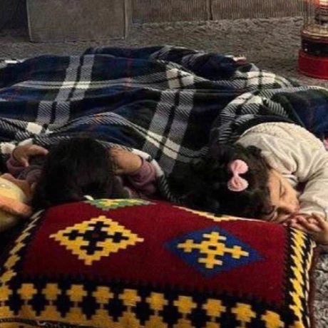 Saudi family thumbnail