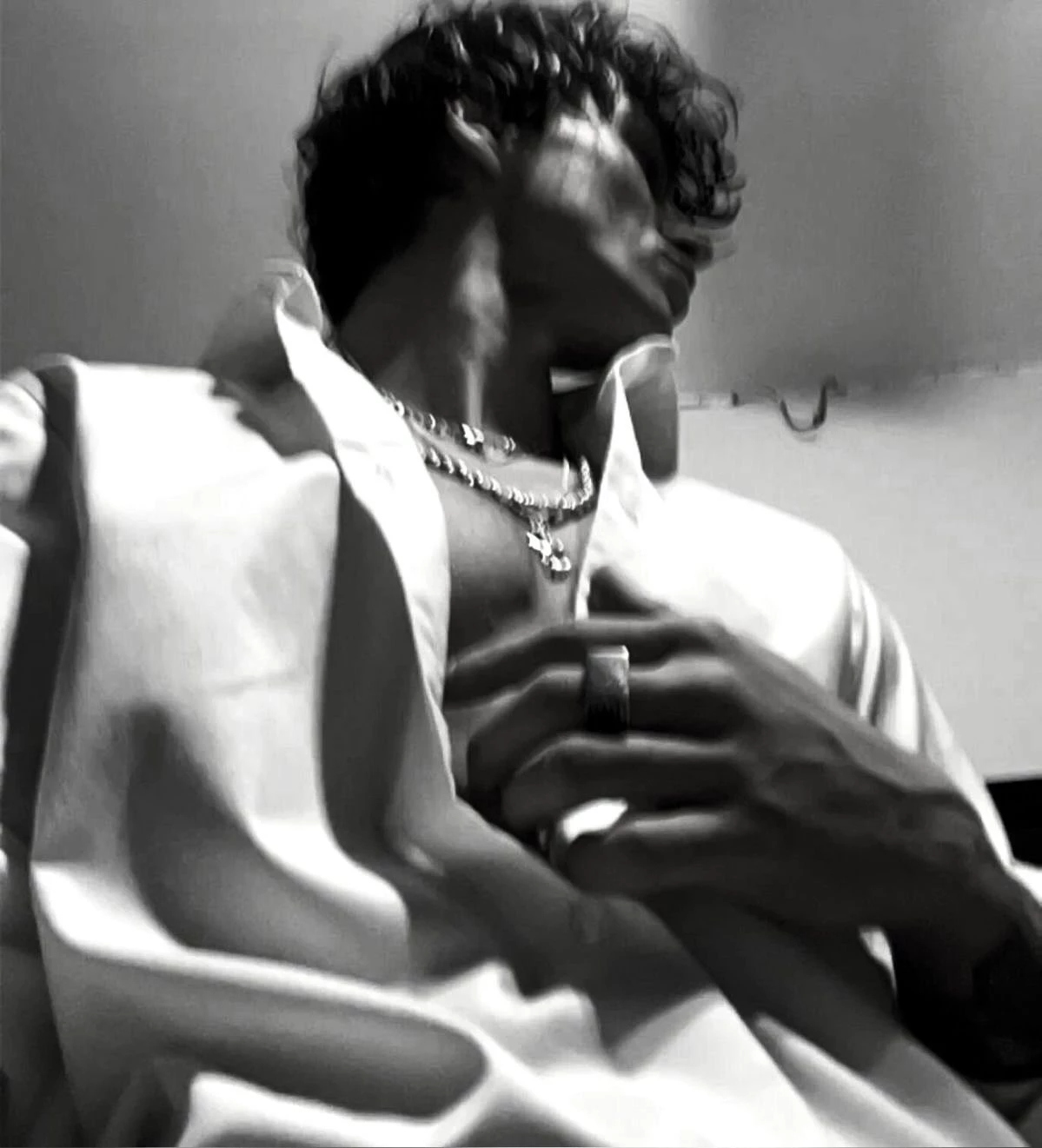 noah thumbnail
