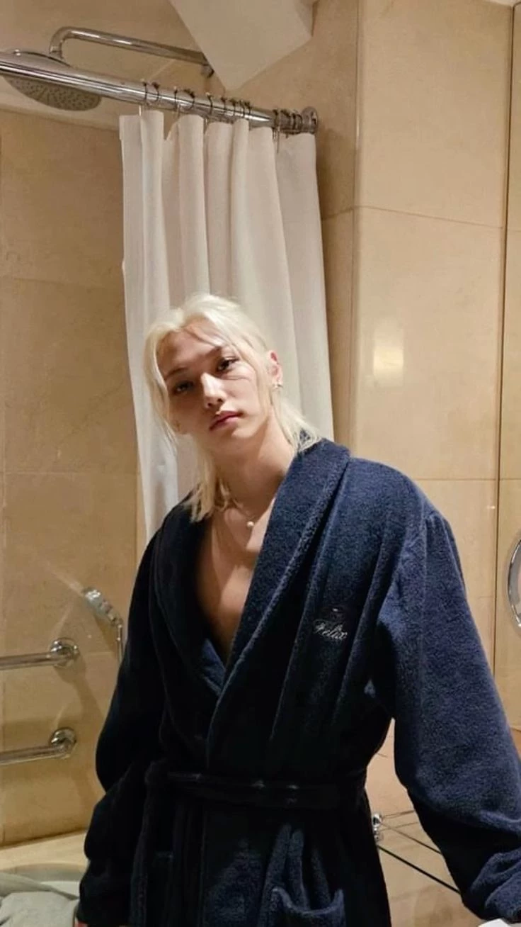 Felix's husband thumbnail